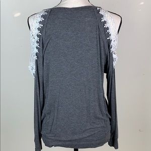 ⭐️💰Petrol gray lace detail cold shoulder top med
